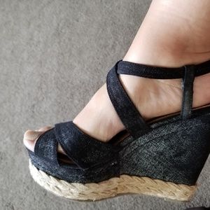 JustFab Black Platform Sandals Size 7